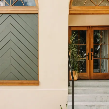 Luxury 5Br Townhome w/ Private Plunge Pool in Lower Garden District