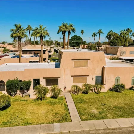 Cozy condo in Yuma!
