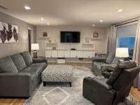 2-bedroom vacation home just 3 minutes drive to Drake University - con encanto
