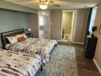Modern Home, Sleeps 10, Near Downtown and VU, over 2000 Sqft - 4-stjärniga