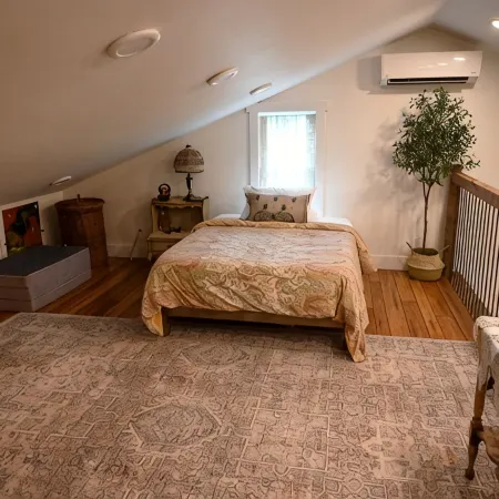 Scottland Yard Farm -Queen's Quarters