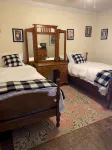 Cozy A-Frame w/ Amazing Views, Hot Tub, Game Room, Near Burnsvillle and Marion - 발코니