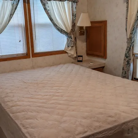 Park model unit #5 for rent by Silver Lake NY