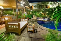 Nyiur Indah Beach Hotel - ビーチサイド