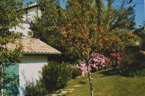 In garden charm and comfort for the independent annex building of the Villa - Chalets
