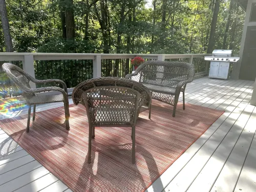 Buford Forest Retreat- Fire Pit - 5 Bdrms- Sleeps 13 - Water Park, Venues, Golf! - 4-نجوم