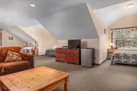 熊溪山林小屋 - 大型房屋，帶泳池 - 游泳池