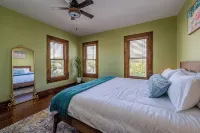 Pool, Gameroom, Minigolf, Near White Sands & Holloman Airforce Base - 4-Star