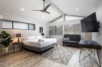 Luxurious 5br Retreat w/ Heated Pool + Stunning Views! - สระว่ายน้ำส่วนตัว