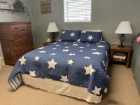 Lake Front House in Caryville with Private Dock, 5 minutes from I75 /Twin Cove! - 3-Star