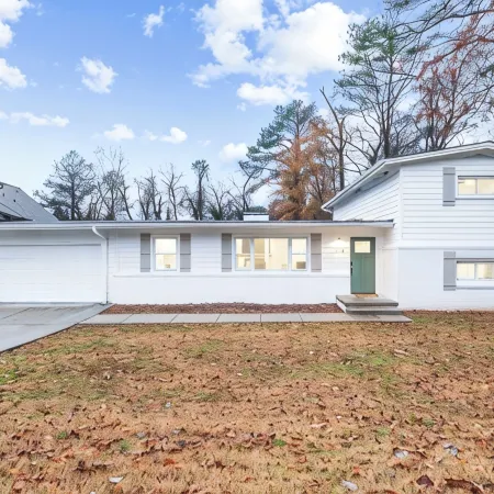 Spacious 5Br Retreat with Game Room Near Battery, Atlanta Braves, Smyrna Village