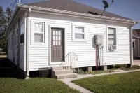 Charming Meets Modern 2-Bedroom Cottage - Wifi