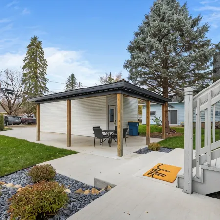 Modern Farmhouse in Charming Neighborhood Walking Distance to Downtown