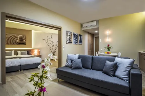 Renieris Hotel - parking