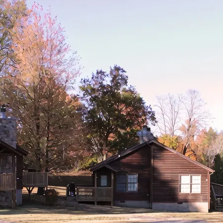 Winetrail Cabin - Giant City SP, SIU, Cedar Lake, & Shawnee Forest minutes away!