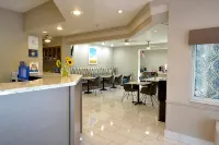 Days Inn & Suites by Wyndham Airport Albuquerque - فطور