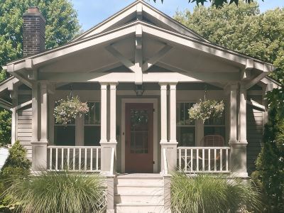 Stylish Family/Pet Friendly Cottage in Coveted Clark Park with Fenced In Yard