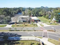 Welcome Travelers: the parade route, downtown Mobile, and BFM are all right here - Apartments