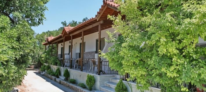 Paradisos Studios Hotels in Lesbos