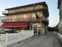 Hotel Ascot - Parkplatz