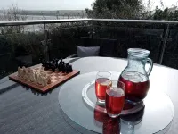 Uninterrupted spectacular views over the Camel Estuary and ocean. - Boutique