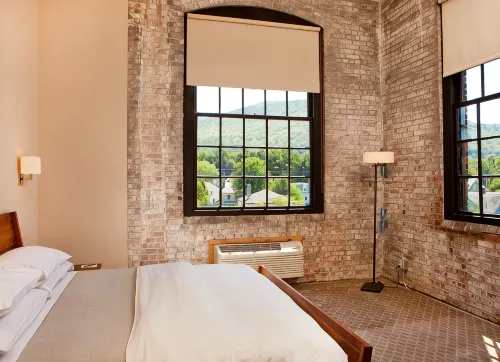 The Roundhouse - 3-Star