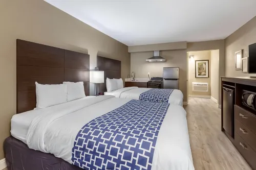 Rodeway Inn & Suites - Gym