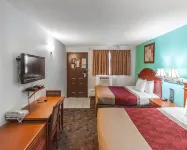 Econo Lodge Inn & Suites Drumheller - Parkplatz