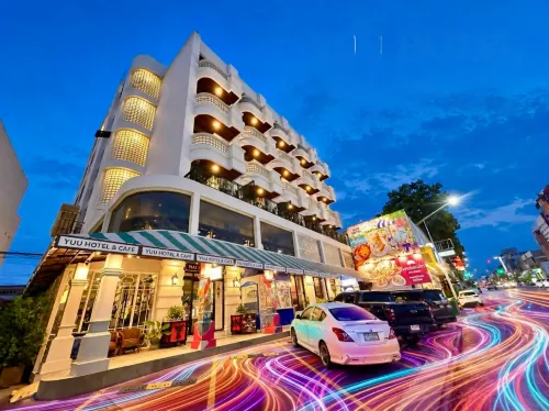 Yuu Hotel Ubon Ratchathani - parking