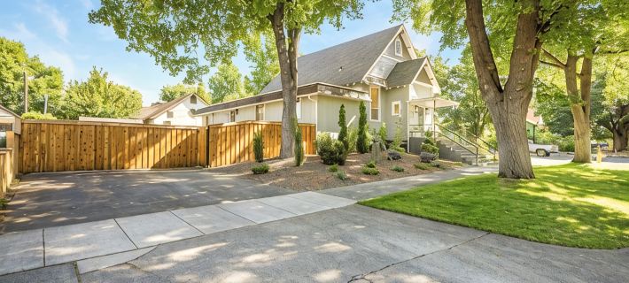 Heritage Heights - Luxe Historic Home Near Downtown & Pioneer Park - EV Charger Hotels in Волла-Волла