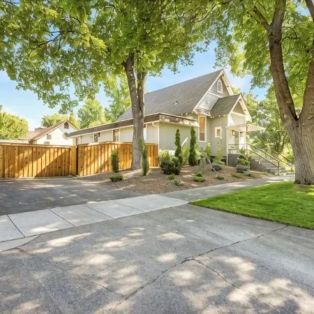 Heritage Heights - Luxe Historic Home Near Downtown & Pioneer Park - EV Charger