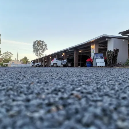 Y Motels Kingaroy