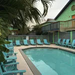 Upper Deck Hotel and Bar - Adults Only - spa