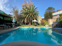 La Casa Roja Hostel - Hostels