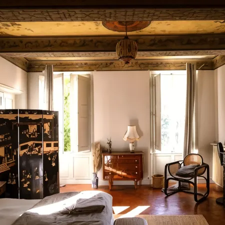 Maison Sumiane - Maison D Hotes et Locations Avec Piscine