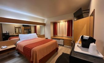 Americas Best Value Inn and Suites Ada
