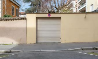 Le Jacquard Garage Lyon Centre Pour 2 à 8 Pers