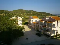 Kaiafas Lake Hotel Hotel di Avlonas