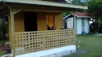 Shirley's Cottage - Pamilacan Island Hotels in Baclayon