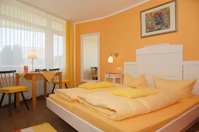 Hotel Haus am Kurpark - Christoph Eck Hotels in Unterreichenbach