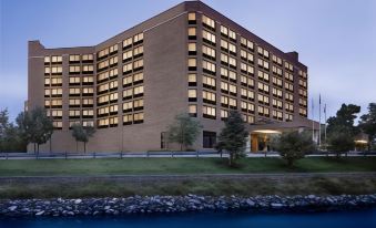 Sheraton Lisle Naperville Hotel