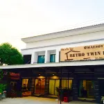 Retro Twin Home @Maesot Hotel dekat Phrathat Pha Daeng Pagoda