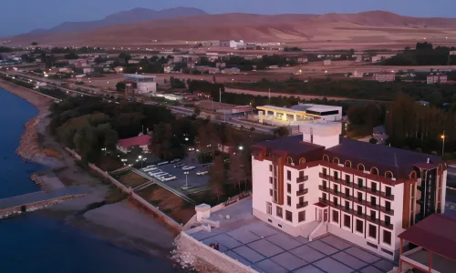 Ramada by Wyndham Van