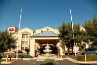 Ramada by Wyndham Fresno Northwest Hôtels à proximité de : Deran Koligian Stadium