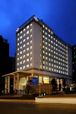 Fairfield by Marriott Lucknow Hotels near Shivam's Swadhyay Library