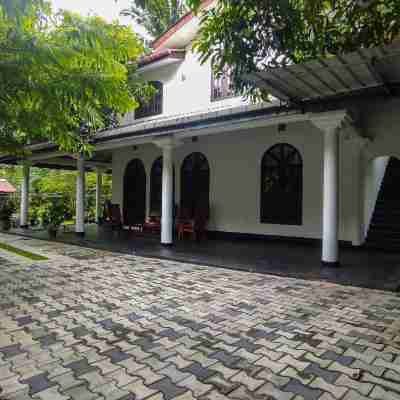 98 Home Lodge Dambulla Hotel Exterior