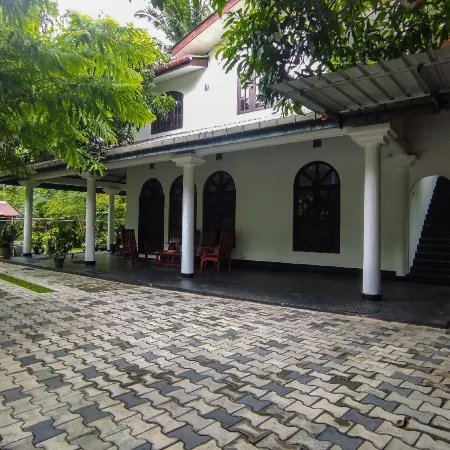 98 Home Lodge Dambulla