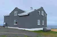 Guesthouse Básar Hotels in Grimsey