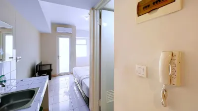 Ruang Nyaman at the Springlake Summarecon Bekasi Hotels in 