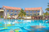 Silent Shores Resort & Spa - Pool